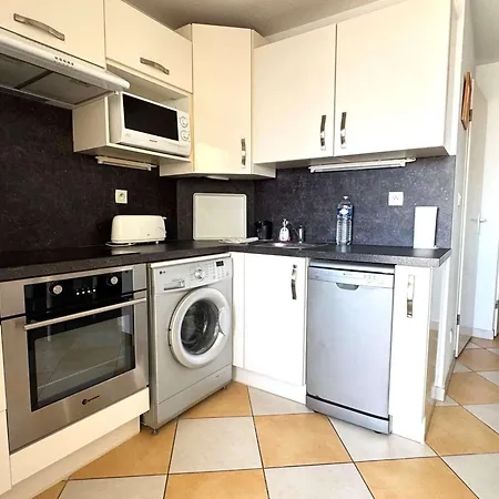 Grand T2 Cabine, Vue Mer, Parking, Au Coeur Du Mail De Rochelongue - Fr-1-607-231 Apartment *